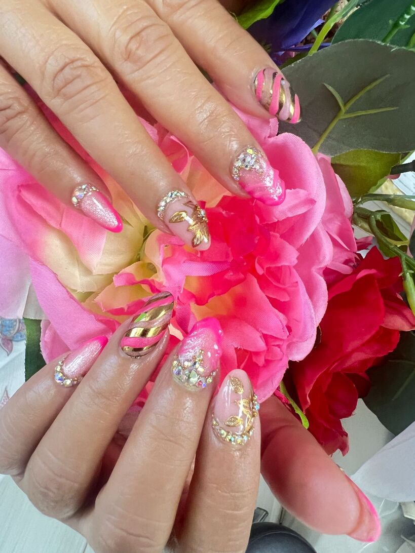 Floral nail art