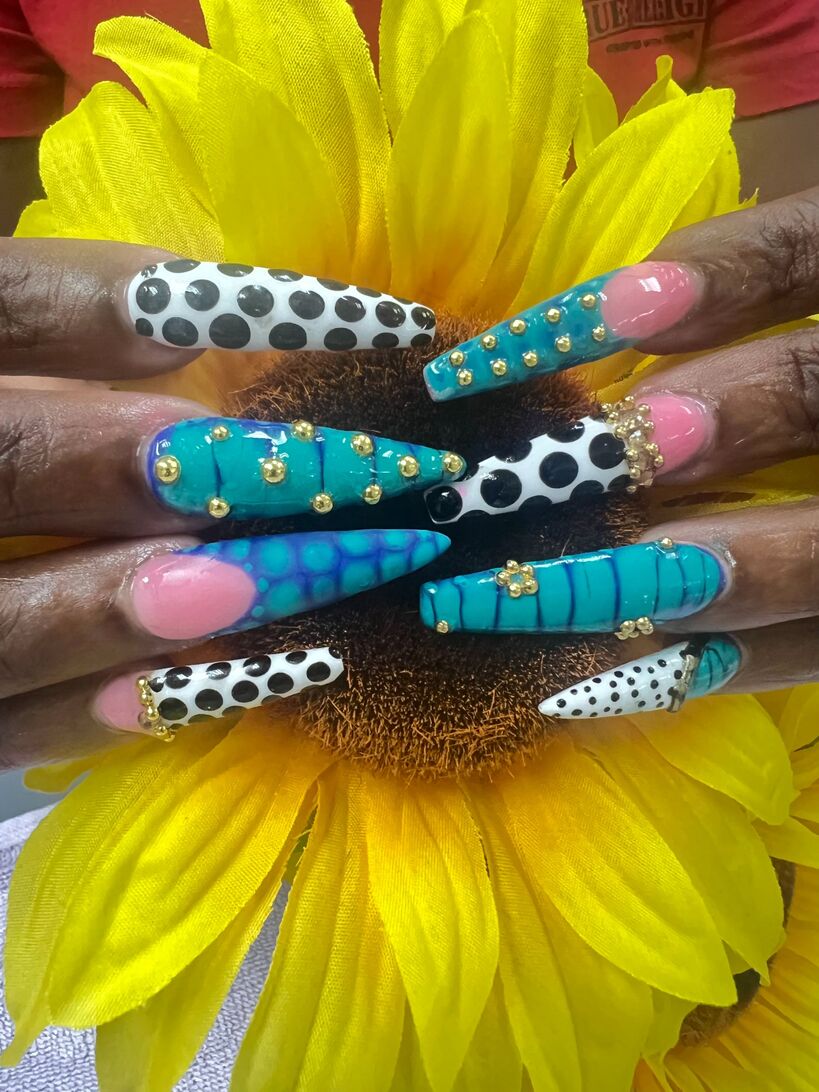 Chrome nails